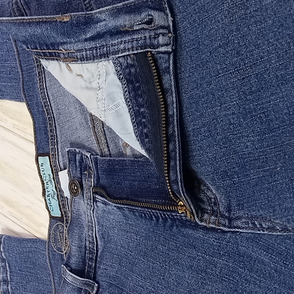 Charter Club Slimming Classic Narrow Leg Blue Jeans Size 8 Reg - Picture 16 of 16